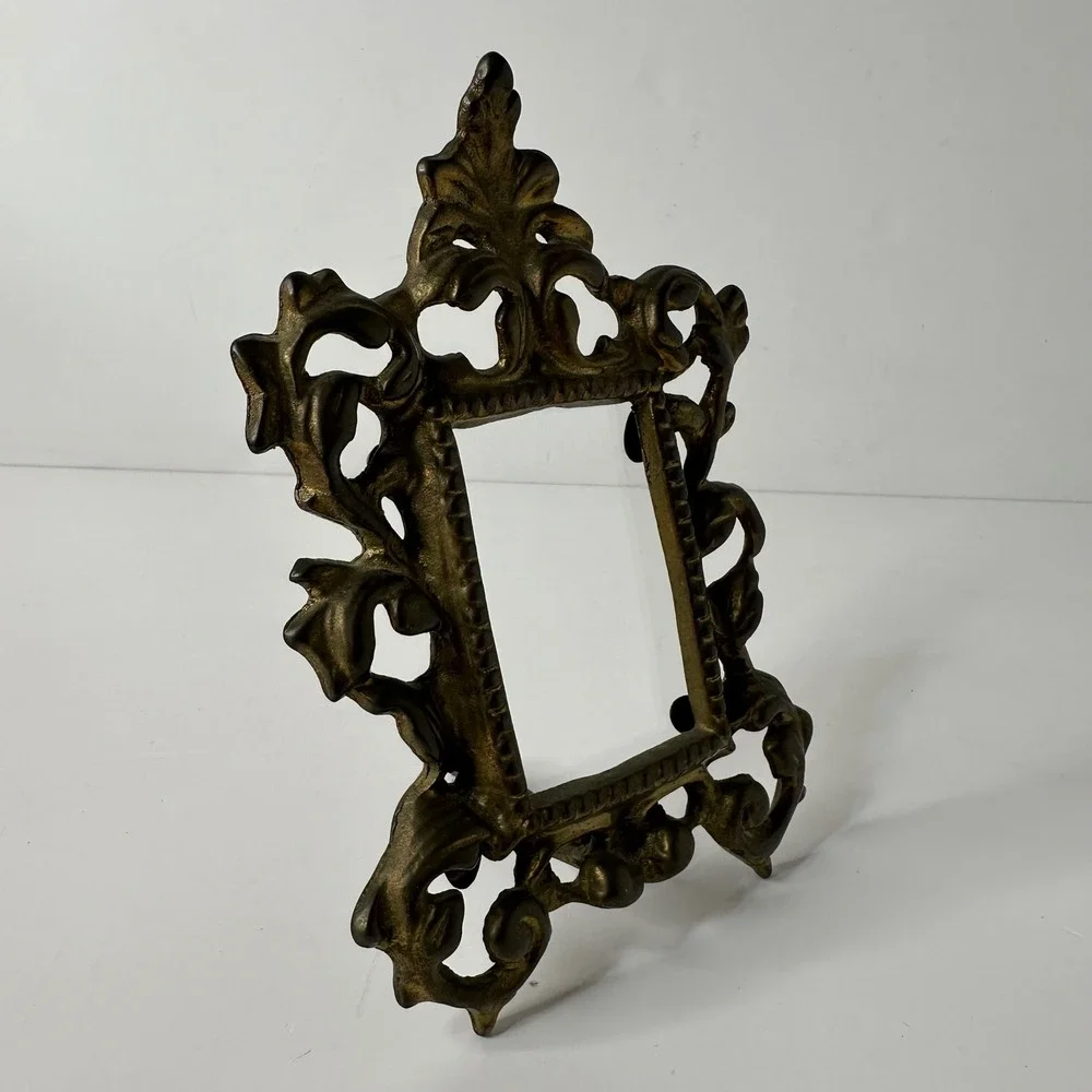 Vintage Ornate Small Picture Frame Heavy Metal Scrollwork Swing Arm‎ Glass